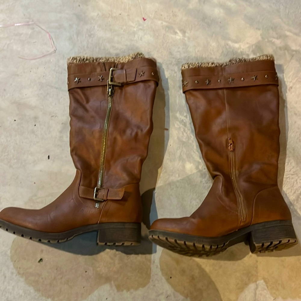 Women’s tall bed size 8 1/2